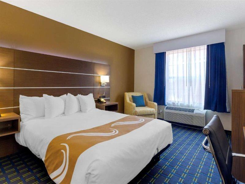 Quality Inn Lee Eksteriør bilde